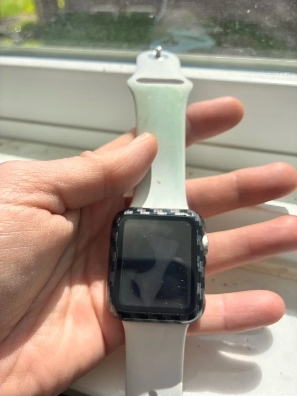 Apple Watch Series 3 Silver Case with Light Pink Sport Band